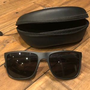 Dolce & gabbana sun glasses